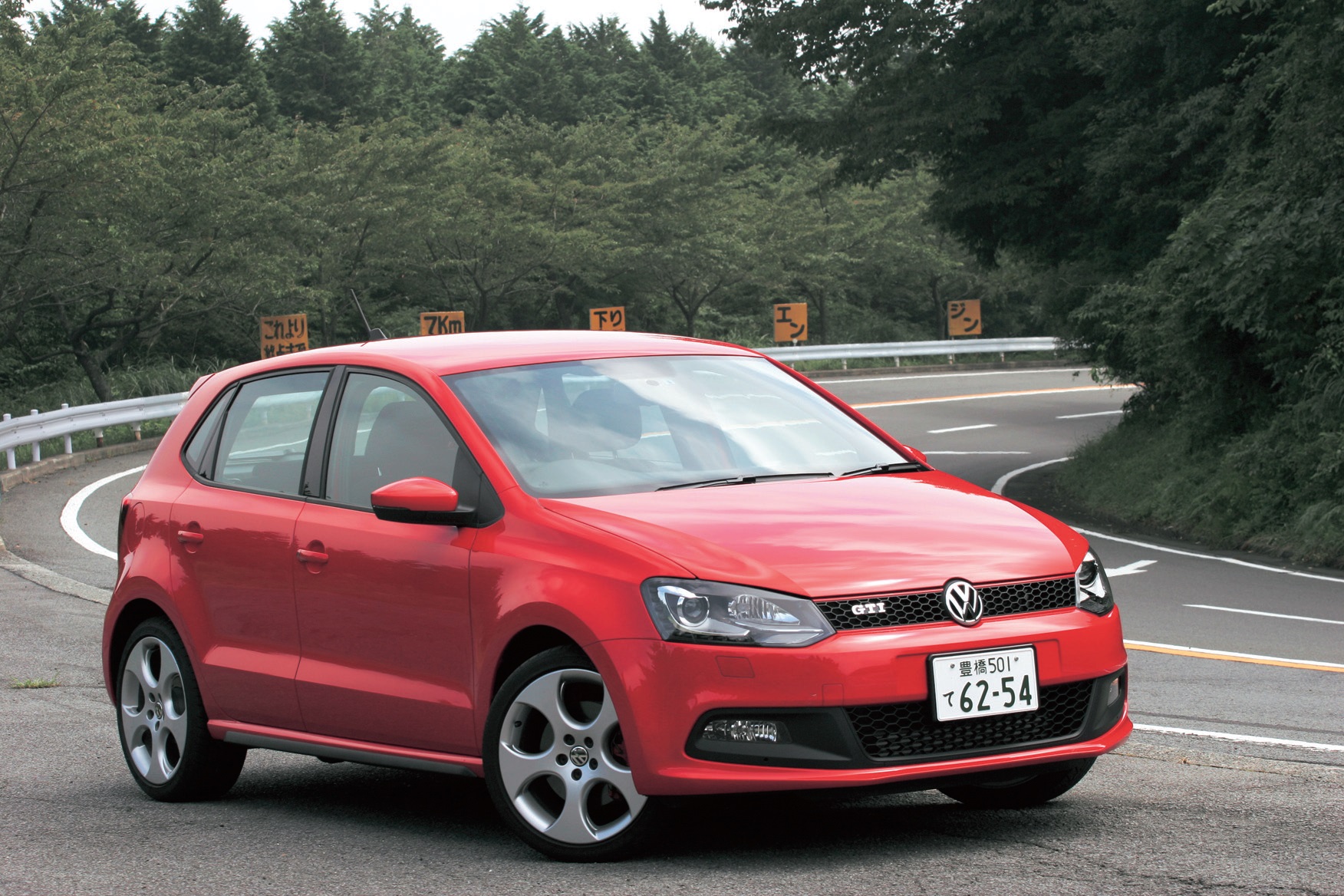 179psの1.4L、直4スーパーチャージャー＋ターボを搭載の3代目ポロGTI
