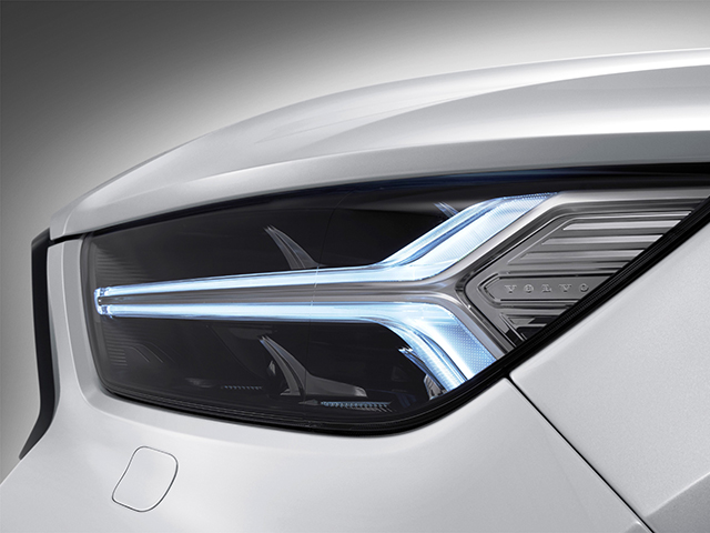 �ܥ�ܡ�����ѥ���SUV�ο�����ǥ뎢XC40�������ܤ�ȯɽ