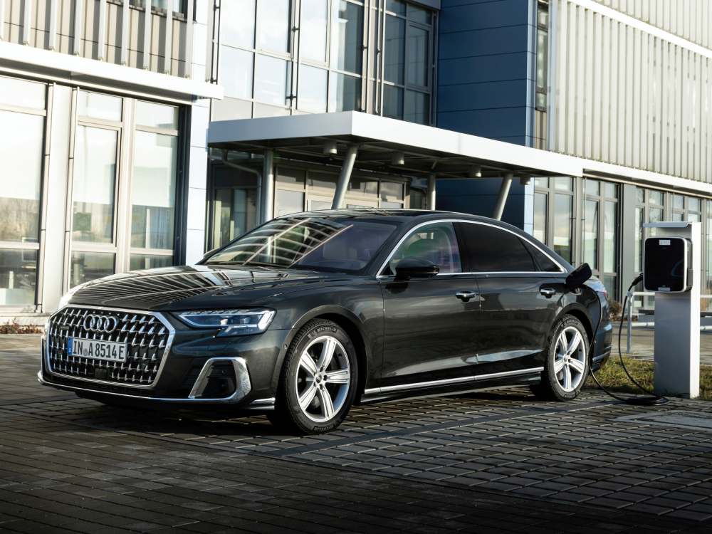 �����֥����ǥ� A8�פ�PHEV��ǥ�ȯɽ �ե�å����åץ�����