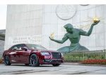 クライスラー「300C」発表　6.4L HEMIエンジン搭載の最終型