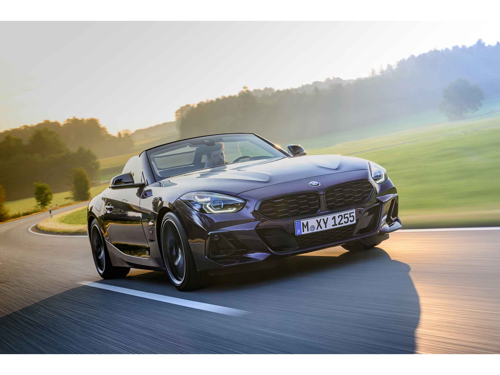 BMW�����ɿ�����Z4��ȯ�䡡���¸�ߴ��������ե���ȥǥ������