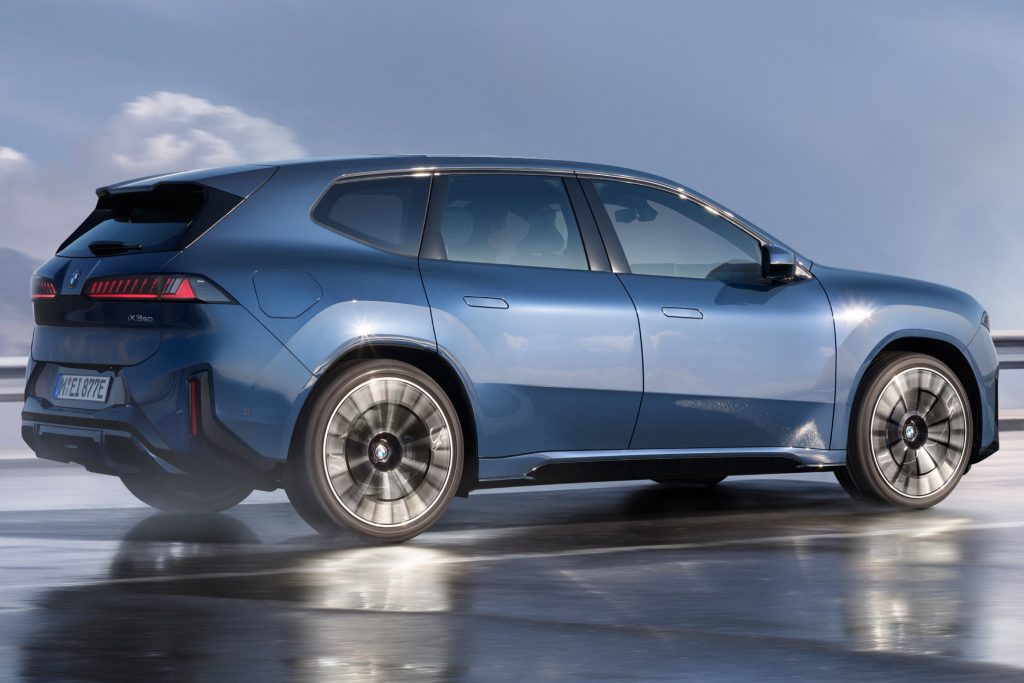 BMW iX3 画像3