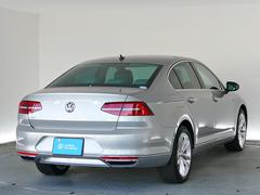���ꤲ�ʤ����å���ʹ�������⤤���ѤΥץ쥹�饤�󤬥ե�����Ω��Ū�˱�Ф��ƥܥǥ����Ω�����Ƶ�ޤ��� 3