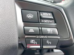 ������®�ɽ���ǽ�ե��롼������ȥ�����۹�®ƻϩ�Ǥ�Ĺ��Υ���Ԥ��ڤˡ�����ư��®�٤��ݤĥ��롼������ȥ����뤬�����ͷڸ������ƥ��Ϣ�Ȥ��������μ�ξ���Τ��Ƽִ֤��ݤĤ褦��®��Ĵ�ᤷ�Ƥ���ޤ����� 6