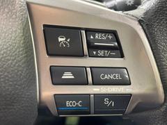 ������®�ɽ���ǽ�ե��롼������ȥ�����۹�®ƻϩ�Ǥ�Ĺ��Υ���Ԥ��ڤˡ�����ư��®�٤��ݤĥ��롼������ȥ����뤬�����ͷڸ������ƥ��Ϣ�Ȥ��������μ�ξ���Τ��Ƽִ֤��ݤĤ褦��®��Ĵ�ᤷ�Ƥ���ޤ����� 5