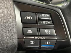 ������®�ɽ���ǽ�ե��롼������ȥ�����۹�®ƻϩ�Ǥ�Ĺ��Υ���Ԥ��ڤˡ�����ư��®�٤��ݤĥ��롼������ȥ����뤬�����ͷڸ������ƥ��Ϣ�Ȥ��������μ�ξ���Τ��Ƽִ֤��ݤĤ褦��®��Ĵ�ᤷ�Ƥ���ޤ����� 6