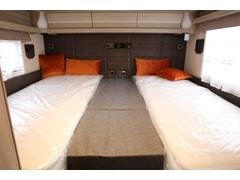 �ꥢ�ϥ��ѥ졼�ȥ����פΥ٥åɤ��������ޤ��� 3