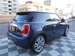 ���̻��ͼ֤������ʳ��ˤ⡢�����ʥӥ���������̣ţĥإåɡ��ե����饤�ȡ��ޥ���ե��󥯥���󥹥ƥ���󥰤�ɥ饤�ӥ󥰥������ȡ�����ɥ�쥳��ţԣá��Хå����������¿���ΣϣФ�����äƤ���ޤ��� 4
