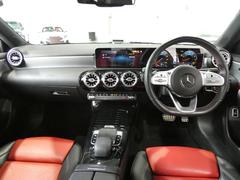 �᡼�����Ѥȥ���ե��ƥ�����ȥ����ƥ��ѤΣ��ĤΥ����꡼�����˸�����褦���¤٤����å���ܡ��ɤ���ħŪ�ʥ���ƥꥢ�� 3
