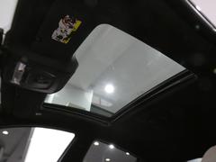 ���뤯����Ū�ʼ�����Ф��륬�饹����롼�դ��������Ƥ���ޤ���������ȥ��å׵�ǽ���������Ƥ��ꡢ�����������ؤ��ʤɤˤ�����פ��ޤ����� 3