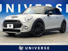 ＭＩＮＩ　クーパーＳＤ　カメラパーキングアシストＰＫＧ　スポーツドライビングＰＫＧ　ペッパーＰＫＧ　アダプディブクルーズ　ＬＥＤヘッドランプ　純正１７インチアルミ　バックカメラ　Ｂｌｕｅｔｏｏｔｈ再生　禁煙車（ＭＩＮＩ）