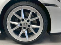 �ǣ̣ɣϣΥ��롼�פǤϥܥǥ��������ƥ��󥰡�������ݡ��ý��ܹ���Ϥ���ե���ȥ��饹�ݾڡ�������ѥ��ݾڡ��Хåƥ꡼�ݾڤʤɰ¿����Ƥ����ĺ����褦���͡��ʥ����ӥ���ԤäƤ���ޤ��� 5