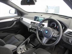 ��ž�Τ��䤹����ͤ��ơ��ɥ饤�С�¦�˾���������줿����ѥ͡��Ҷ����Υ����ԥåȤΤ褦�ʥǥ�����ȥ���󥸿�����־����ϱ�ž�γڤ������ɵ᤹��£ͣפ������Υ������Ǥ��� 2