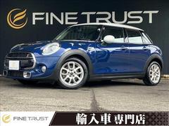 ＭＩＮＩ　クーパーＳ　ペッパーＰＫＧ　ＬＥＤヘッドライト　純正ＨＤＤナビ　バックカメラ　Ｂｌｕｅｔｏｏｔｈ　禁煙車　ＭＴモード付シフト　ＥＴＣ　キーレス　クリアランスソナー　ミュージックサーバー　アイドリングストップ（ＭＩＮＩ）